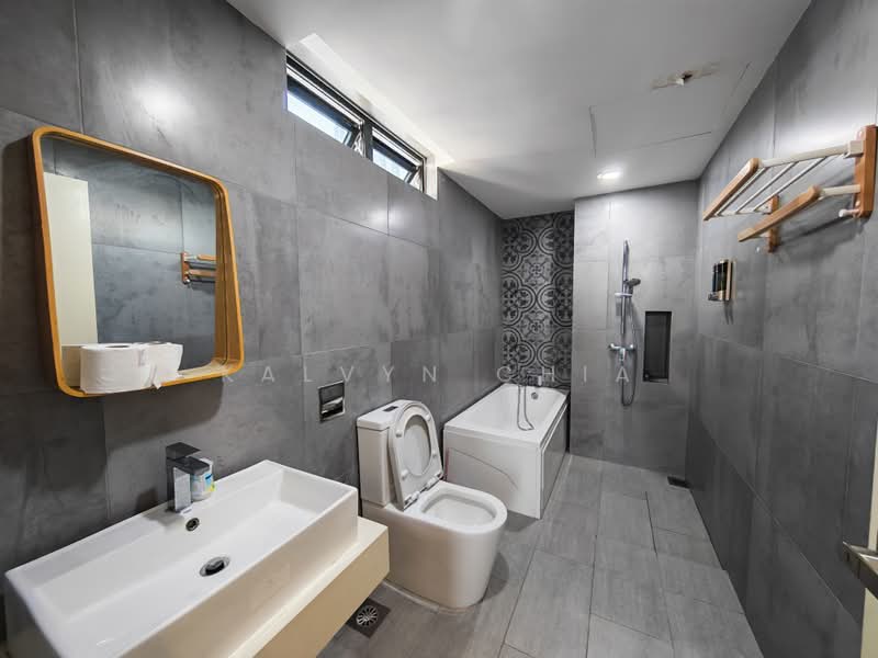 Kediaman Servis untuk Dijual di Arte Mont Kiara - Kalvyn Chia - Bathroom - PropertyGuru.com.my