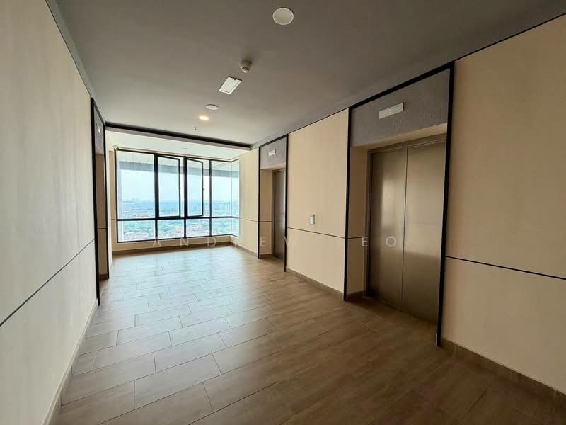 Kediaman Servis untuk Dijual di Sky Trees - Andrew Teo - Corridor - PropertyGuru.com.my