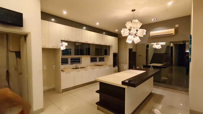 Bungalow House untuk Disewa di Taman Suria (Johor Bahru) - Stella Narita - Kitchen - PropertyGuru.com.my