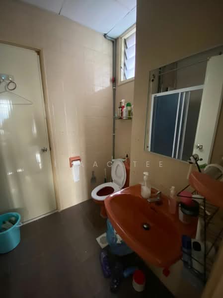 Kondominium untuk Dijual di Faber Heights - Isaac Tee - Bathroom - PropertyGuru.com.my
