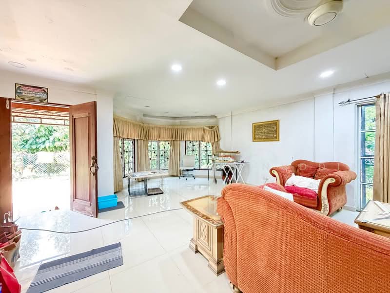 Bungalow House for Sale in Kajang (Selangor) - NORFADILAH ZAINUDDIN - Living Room - PropertyGuru.com.my