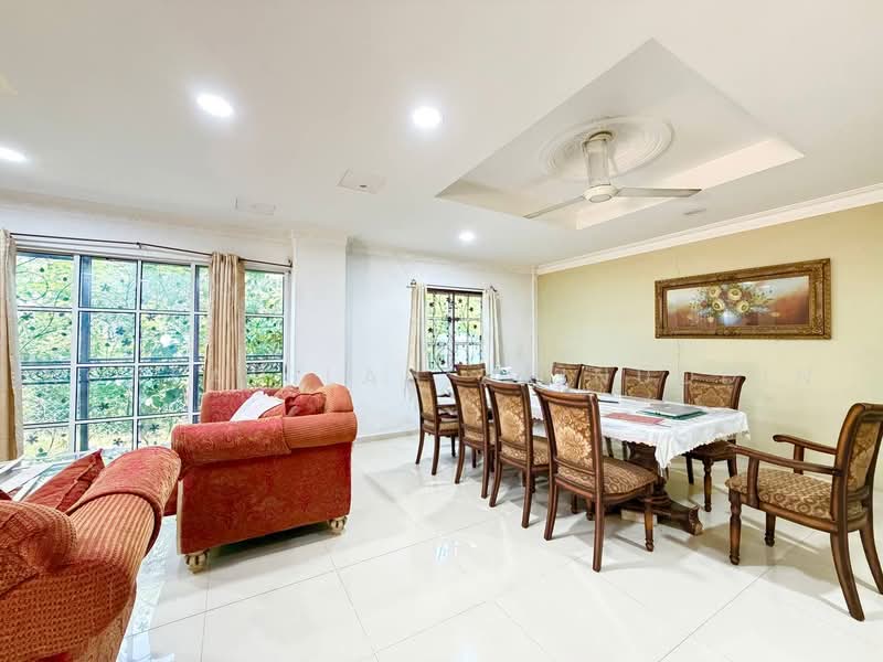 Bungalow House for Sale in Kajang (Selangor) - NORFADILAH ZAINUDDIN - Living Room - PropertyGuru.com.my