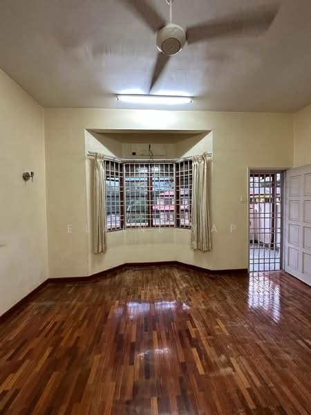 Terraced House for Sale in KL City Centre (Kuala Lumpur) - Elaine Yap - Living Room - PropertyGuru.com.my