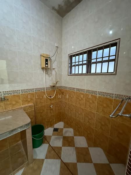 Terraced House for Sale in KL City Centre (Kuala Lumpur) - Elaine Yap - Bathroom - PropertyGuru.com.my