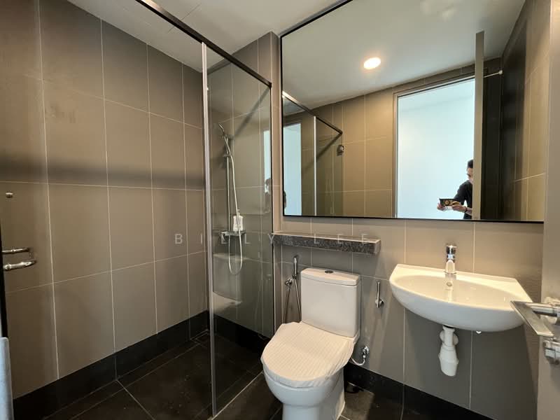 Condominium for Sale at THE VUE @ MONTEREZ - Billy Lee - Bathroom - PropertyGuru.com.my