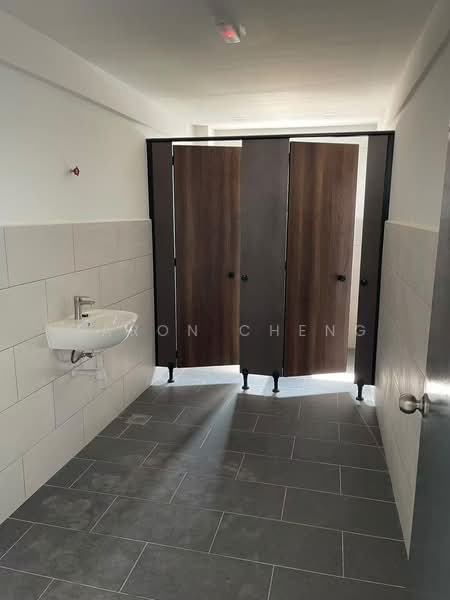 Kilang untuk Disewa di NCT Smart Industrial Park (Sepang) - Aaron Cheng - Bathroom - PropertyGuru.com.my