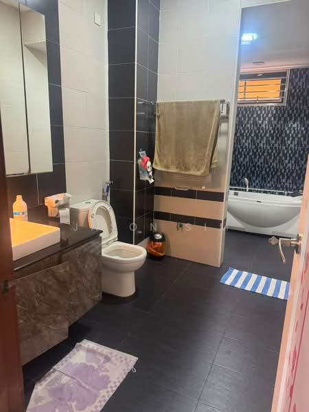 Cluster House for Sale in Skudai (Johor) - Jason Sim - Bathroom - PropertyGuru.com.my