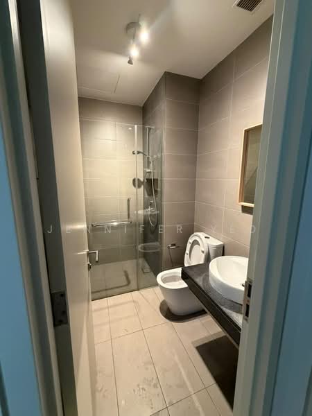 Kediaman Servis untuk Disewa di Arnica @ Tropicana Gardens - Jennifer Yeo - Bathroom - PropertyGuru.com.my