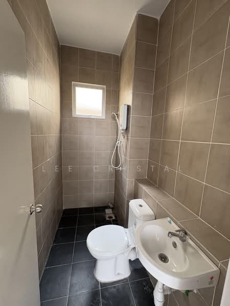 Pangsapuri untuk Disewa di Seri Topaz - Lee Crystal - Bathroom - PropertyGuru.com.my