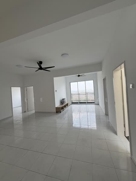 Pangsapuri untuk Disewa di Seri Topaz - Lee Crystal - Living Room - PropertyGuru.com.my