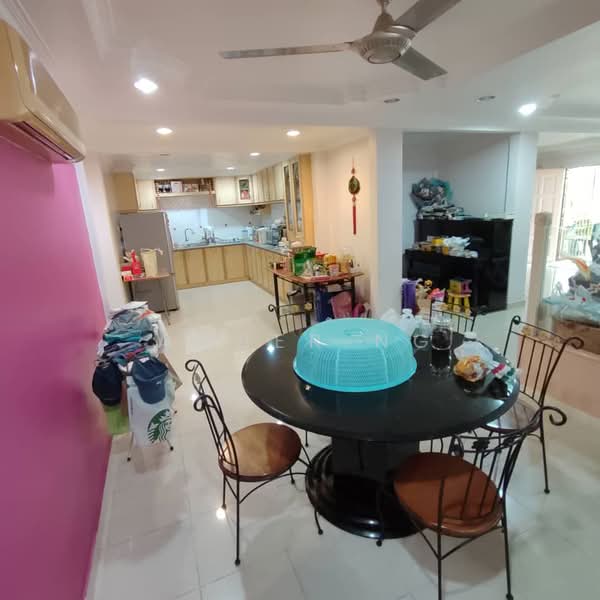 Semi-Detached House for Sale in Seksyen 1 Wangsa Maju (Wangsa Maju) - Amber Ng - Kitchen - PropertyGuru.com.my