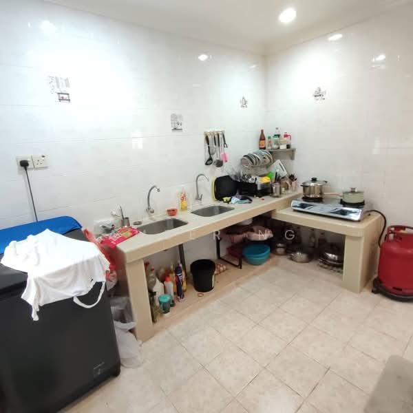 Semi-Detached House for Sale in Seksyen 1 Wangsa Maju (Wangsa Maju) - Amber Ng - Kitchen - PropertyGuru.com.my