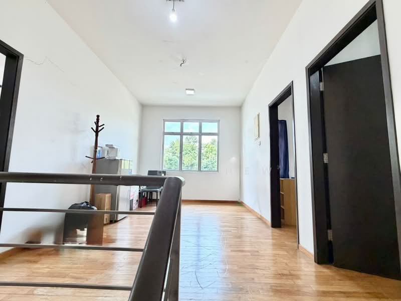 2-storey Terraced House for Sale in Taman Molek (Johor Bahru) - Amber Hew - Interior - PropertyGuru.com.my