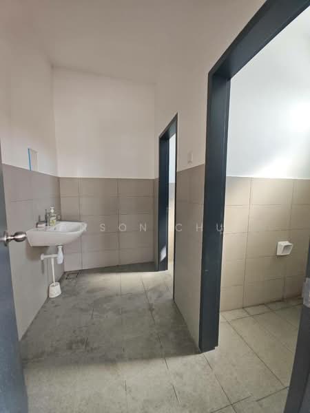 Factory for Sale in Eco Business Park 1 (Johor Bahru) - Anson Chua - Bathroom - PropertyGuru.com.my
