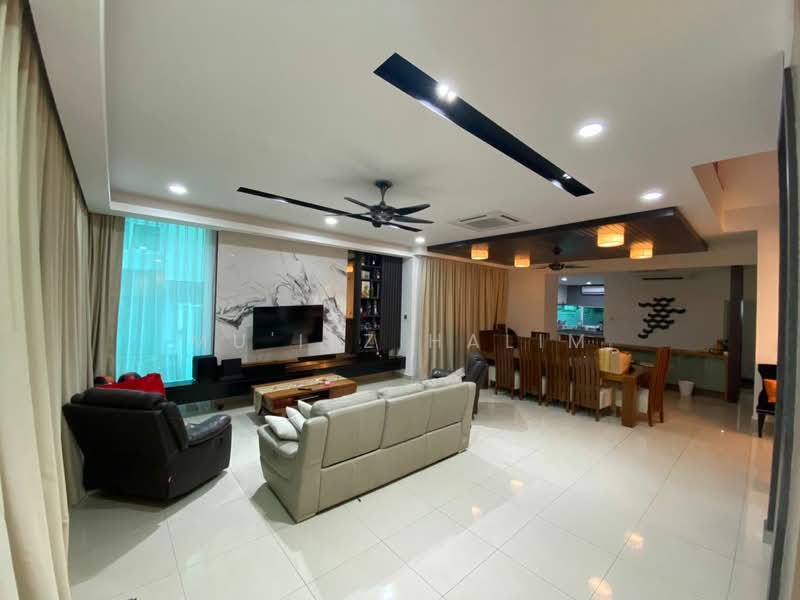 Bungalow House untuk Disewa di Cyberjaya (Selangor) - Mu'izz Halim - Living Room - PropertyGuru.com.my