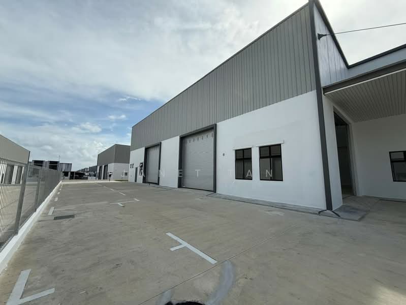 Kilang Berkembar untuk Disewa di Kempas (Johor Bahru) - Janet Tan - Exterior - PropertyGuru.com.my