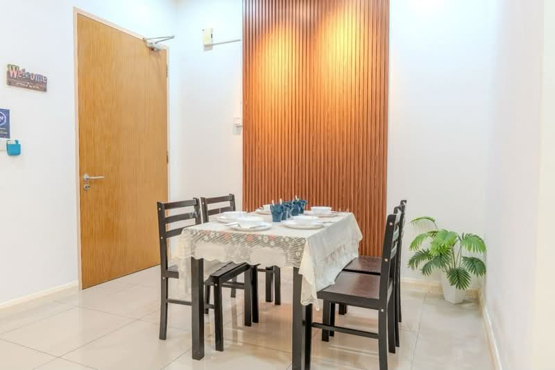 Service Residence for Sale at D'Pristine - Win Kam - Dining Room - PropertyGuru.com.my