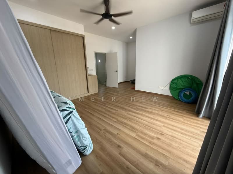2-storey Terraced House for Sale in Bandar Bistari Perdana (Pasir Gudang) - Amber Hew - Bedroom - PropertyGuru.com.my