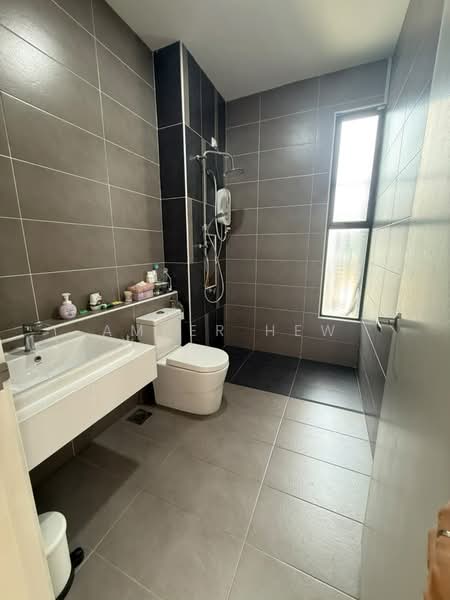 2-storey Terraced House for Sale in Bandar Bistari Perdana (Pasir Gudang) - Amber Hew - Bathroom - PropertyGuru.com.my