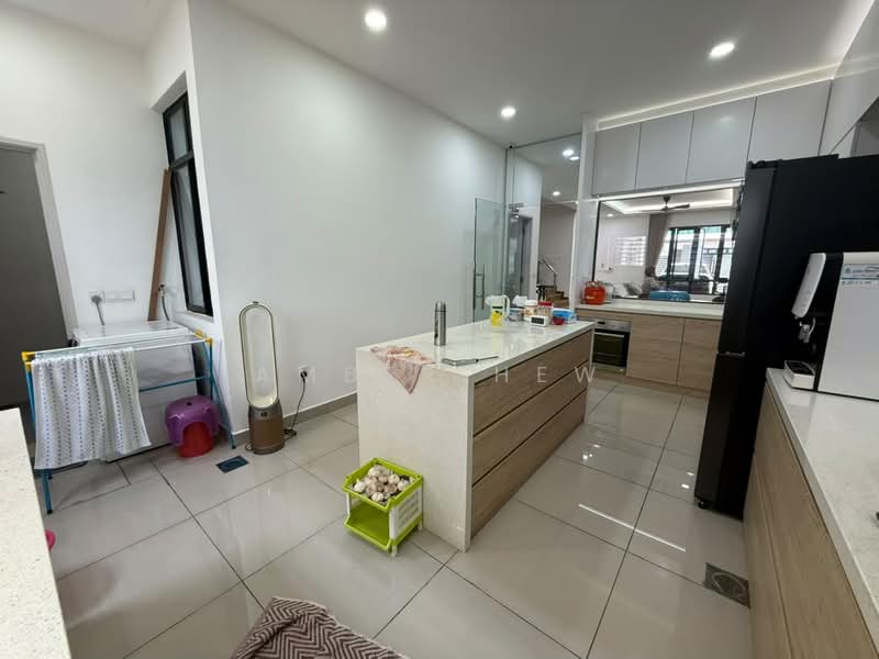 2-storey Terraced House for Sale in Bandar Bistari Perdana (Pasir Gudang) - Amber Hew - Kitchen - PropertyGuru.com.my