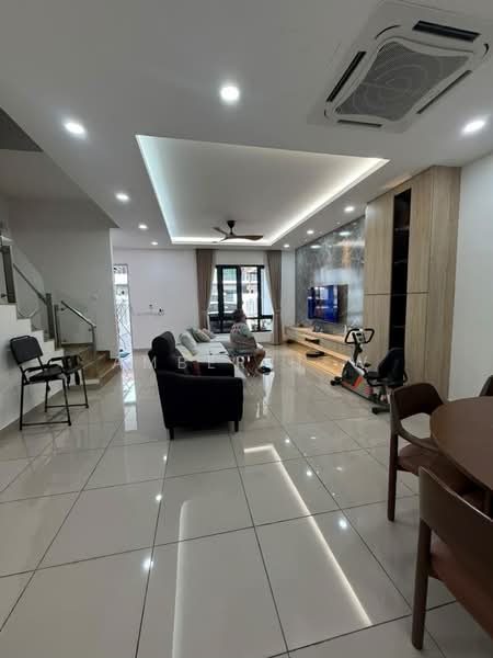 2-storey Terraced House for Sale in Bandar Bistari Perdana (Pasir Gudang) - Amber Hew - Living Room - PropertyGuru.com.my