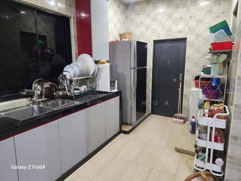 Semi-Detached House for Sale in Taman Pulai Bayu (Skudai) - Anson Chua - Kitchen - PropertyGuru.com.my