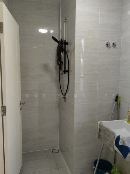 Rumah Teres 1.5-Tingkat untuk Disewa di Diamond City (Semenyih) - Tiong Seng Lee - Bathroom - PropertyGuru.com.my