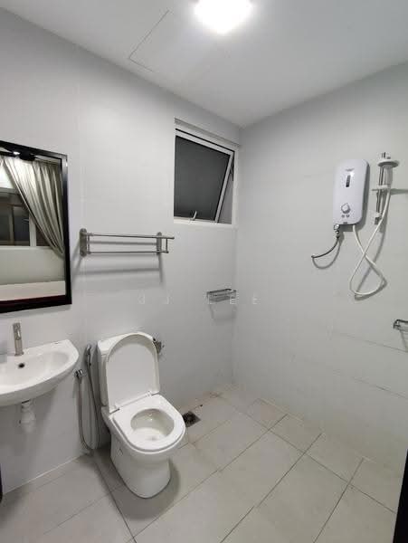Pangsapuri untuk Disewa di Nadayu 801 - JJ Lee - Bathroom - PropertyGuru.com.my