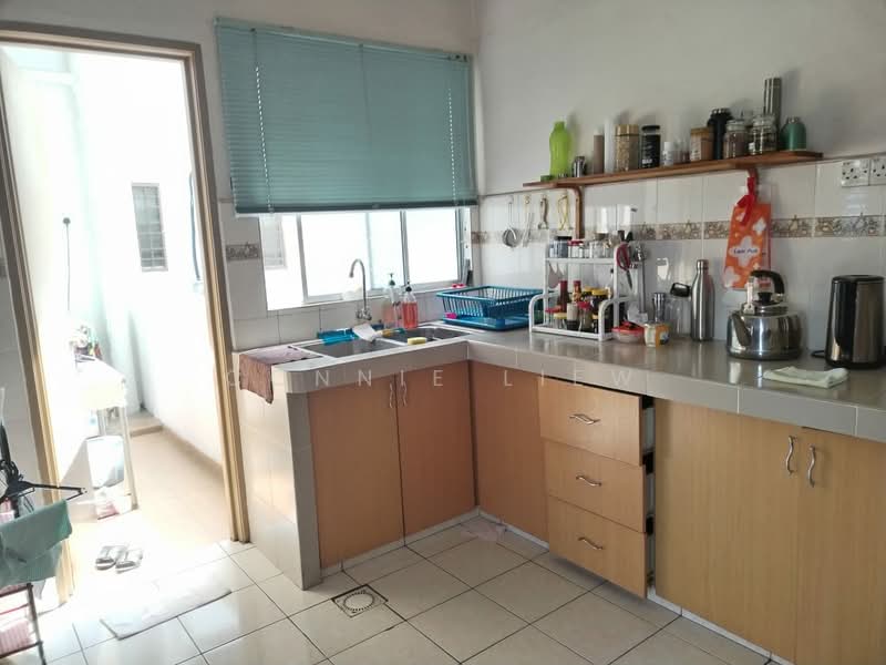 Pangsapuri untuk Dijual di Bayu Puteri - Connie Liew - Kitchen - PropertyGuru.com.my