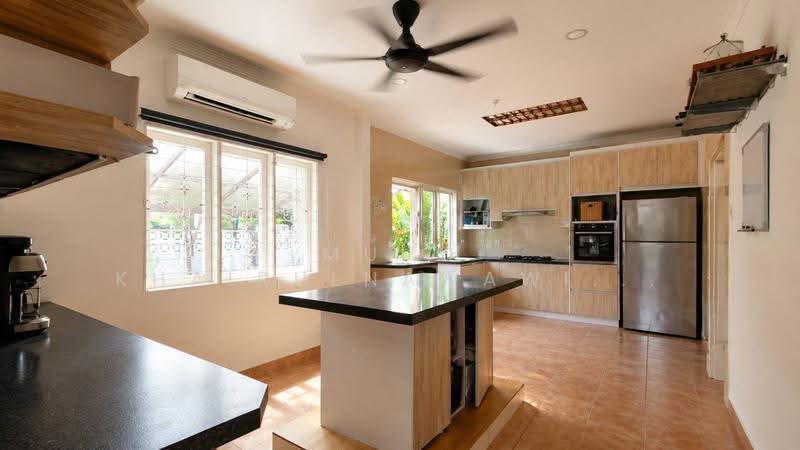 Bungalow House untuk Dijual di Damansara Heights (Kuala Lumpur) - Muhd Khairulnawawi Kamaruddin - Kitchen - PropertyGuru.com.my