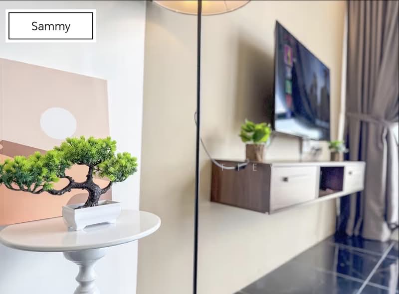 Kediaman Servis untuk Disewa di Urban Suites - Sammy Tiew - Living Room - PropertyGuru.com.my