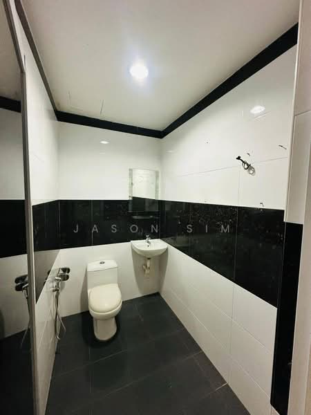2-storey Terraced House for Sale in Taman Sri Pulai Perdana (Skudai) - Jason Sim - Bathroom - PropertyGuru.com.my