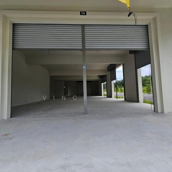 Shop / Office for Rent in Bandar Sri Sendayan (Negeri Sembilan) - Vince Lim - Entrance - PropertyGuru.com.my