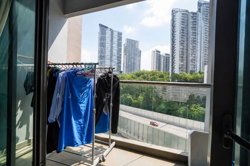 Kondominium untuk Dijual di Infiniti 3 Residences - Ajwad Azizan - Balcony - PropertyGuru.com.my