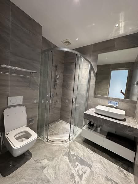 Condominium for Sale at Forest City - Bella Tan - Bathroom - PropertyGuru.com.my
