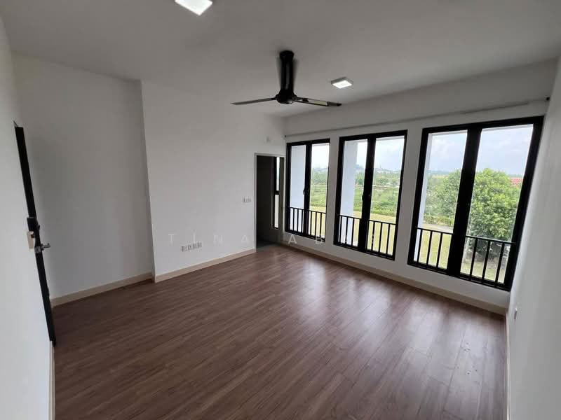 2-storey Terraced House for Rent in Elmina (Shah Alam) - Tina Abas - Living Room - PropertyGuru.com.my