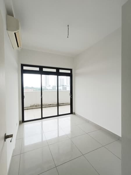 Service Residence for Sale at Meridin Suites @ The Meridin - Win Kam - Balcony - PropertyGuru.com.my