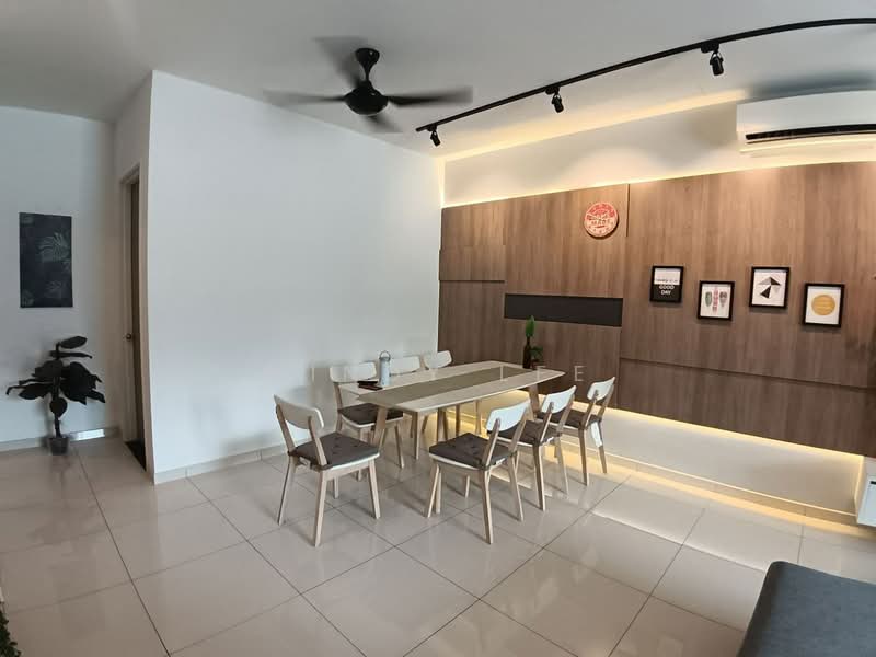 2-storey Terraced House for Sale in Taman Mount Austin (Tebrau) - Mindy Lee - Dining Room - PropertyGuru.com.my