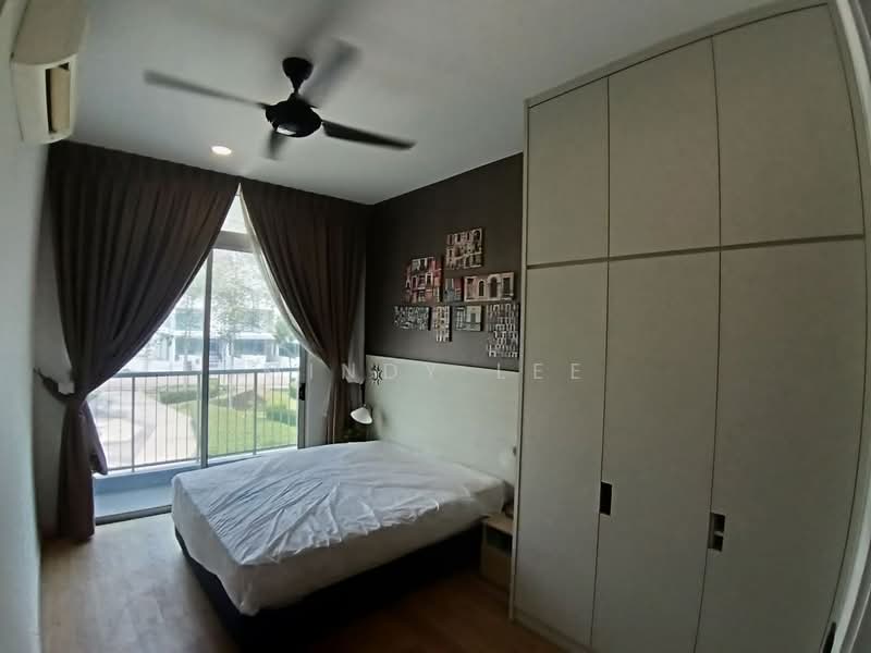 2-storey Terraced House for Sale in Taman Mount Austin (Tebrau) - Mindy Lee - Bedroom - PropertyGuru.com.my