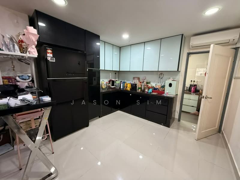 Rumah Teres 2-Tingkat untuk Dijual di Taman Impian Emas (Skudai) - Jason Sim - Kitchen - PropertyGuru.com.my