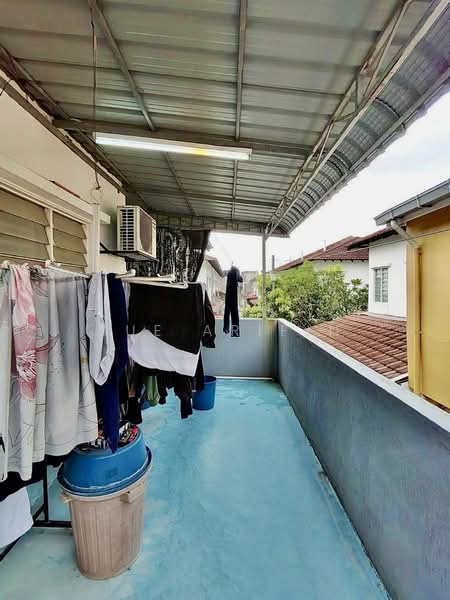 Rumah Teres 2-Tingkat untuk Dijual di Puchong (Selangor) - Sue Arifin - Balcony - PropertyGuru.com.my
