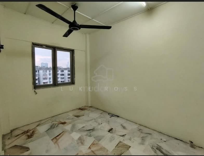 Apartment for Rent at Pandan Lake View - Luke Ross - Interior - PropertyGuru.com.my