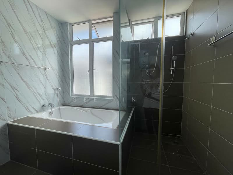 Rumah Kluster untuk Dijual di Iskandar Puteri (Nusajaya) (Johor) - See Yin . - Bathroom - PropertyGuru.com.my