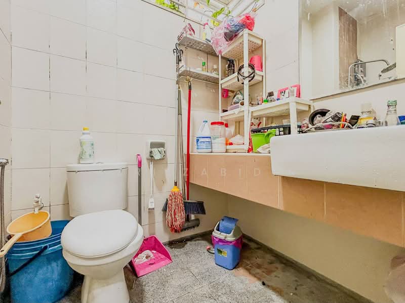 2-storey Terraced House for Sale in Shah Alam (Selangor) - Azri Zabidin - Bathroom - PropertyGuru.com.my