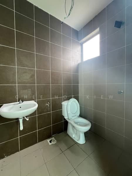 Rumah Teres 2-Tingkat untuk Dijual di Halaman Ampang Jaya (Ipoh) - Chee Hoe Kiew - Bathroom - PropertyGuru.com.my