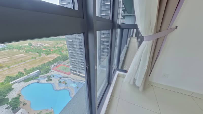 Kediaman Servis untuk Disewa di Setia City Residences - Adelyn Wong - Balcony - PropertyGuru.com.my