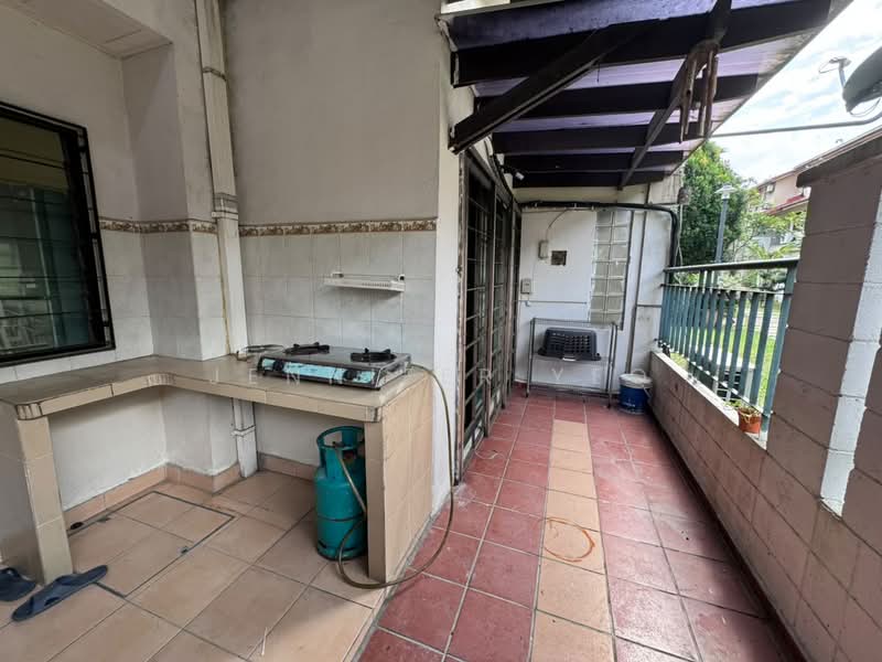 Rumah Bandar untuk Dijual di Petaling Jaya (Selangor) - Jennifer Yeo - Balcony - PropertyGuru.com.my