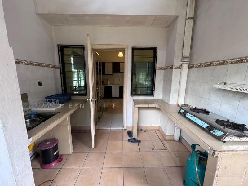 Rumah Bandar untuk Dijual di Petaling Jaya (Selangor) - Jennifer Yeo - Kitchen - PropertyGuru.com.my