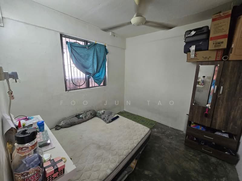 Flat for Sale at Flat Taman Ungku Tun Aminah - Foo Jun Tao - Bedroom - PropertyGuru.com.my