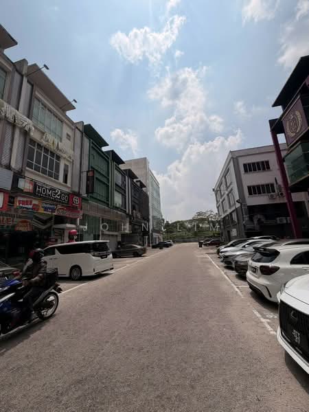 Shop / Office untuk Dijual di Pusat Perdagangan Danga Utama (Johor Bahru) - John Lim - Exterior - PropertyGuru.com.my